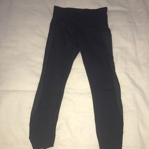 Lululemon NAVY Mesh Side Panel Crop Leggings